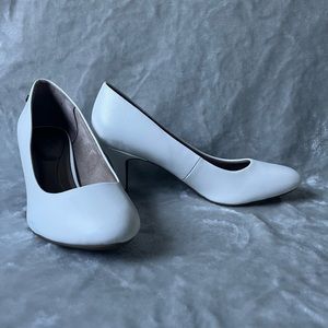 Life Stride Soft System Heels